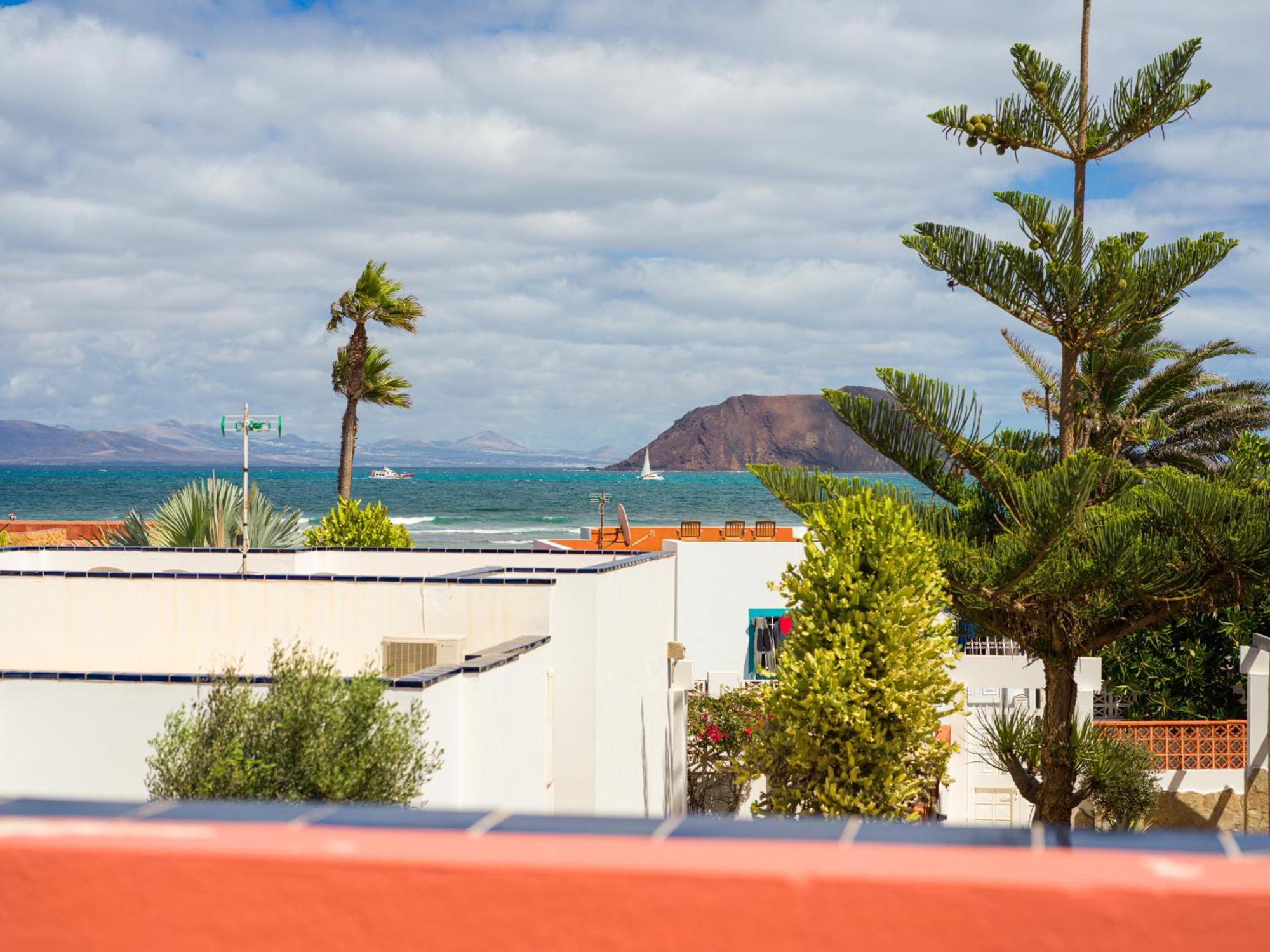 Long Beach By Canariasgetaway Corralejo Luaran gambar